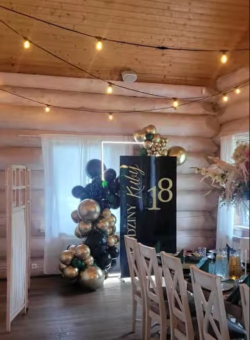 18 czarna ramka led